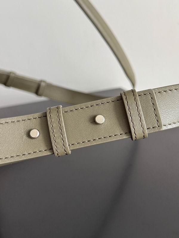 805971 39x31x14cm T (5)