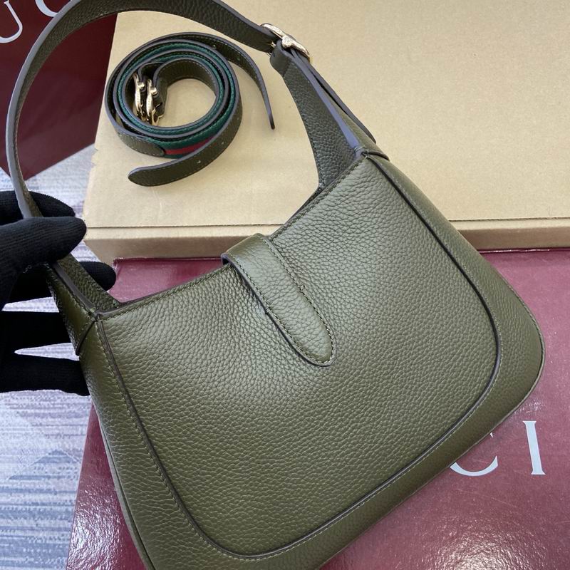 810232 27.5x19x4cm MP (10)