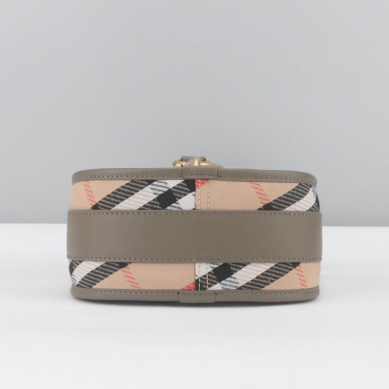 81196571 19x9x17.5cm HQ (5)