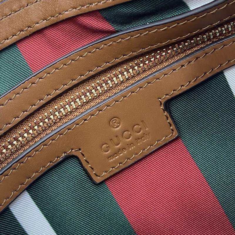 815409 25.5x20x5cm MP (1)