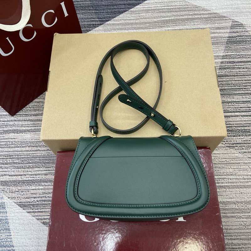 815700 21.5x11x8cm MP (2)