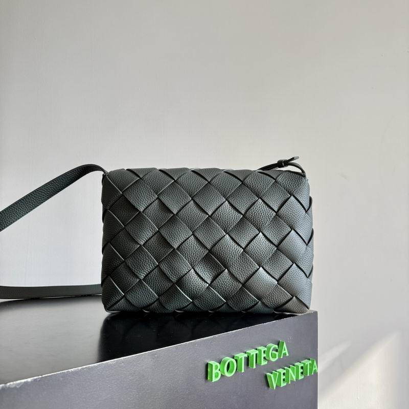 815796 32x21.5x5cm T (2)