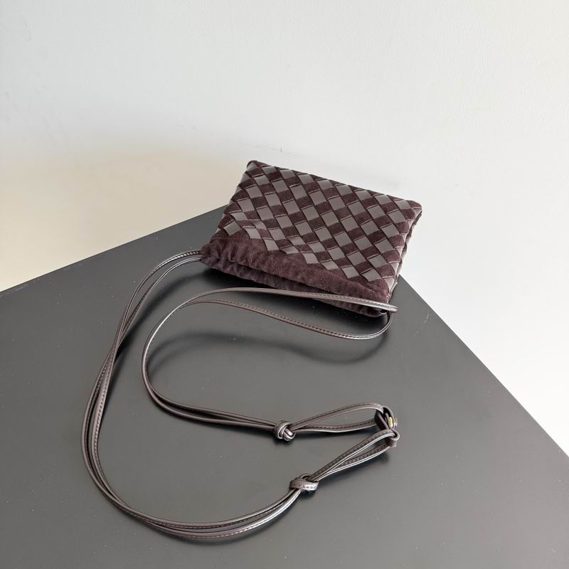 816987 21x16.6x1cm T (4)