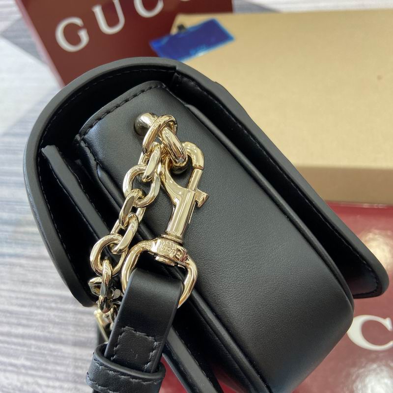 826761 21.5x14x9cm MP (24)