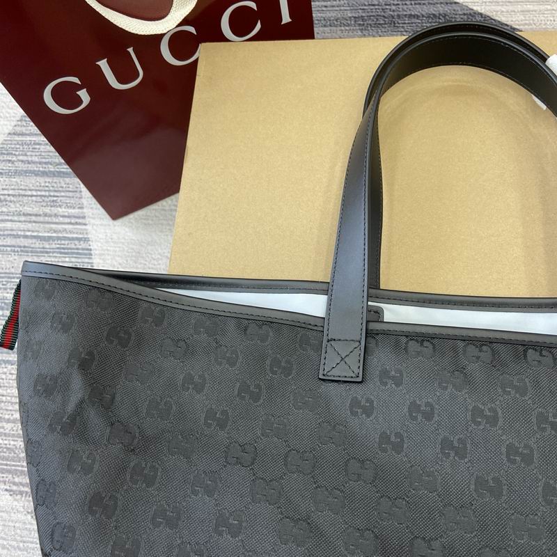 835567 35.5x34x24cm MP (3)