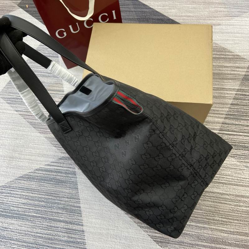 835567 35.5x34x24cm MP (4)