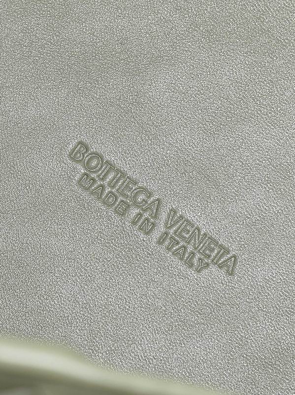 835921 29.5x18.5x17.5cm T (18)