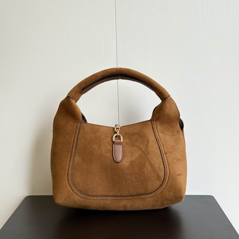 837467 27.5x21x16cm DF (13)