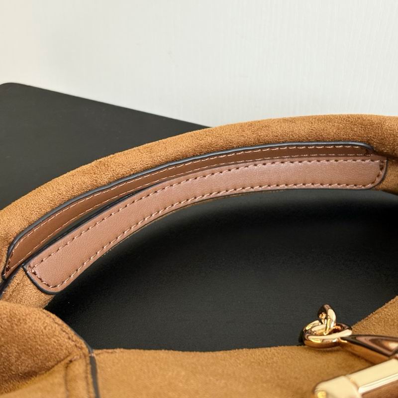 837467 27.5x21x16cm DF (17)