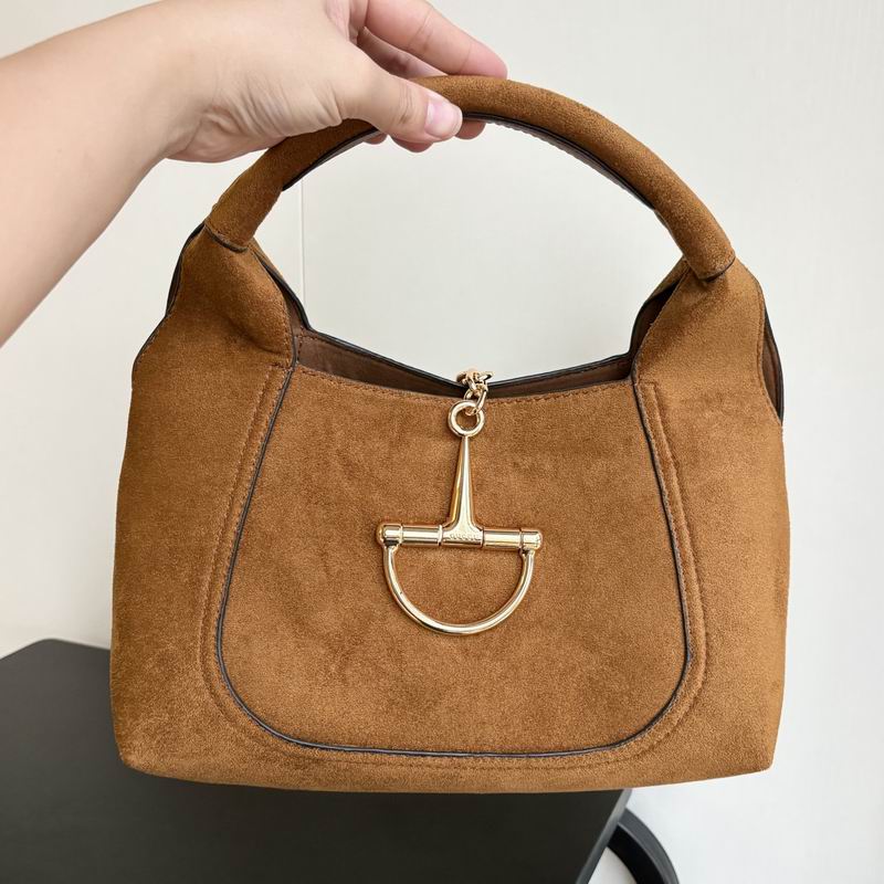 837467 27.5x21x16cm DF (18)