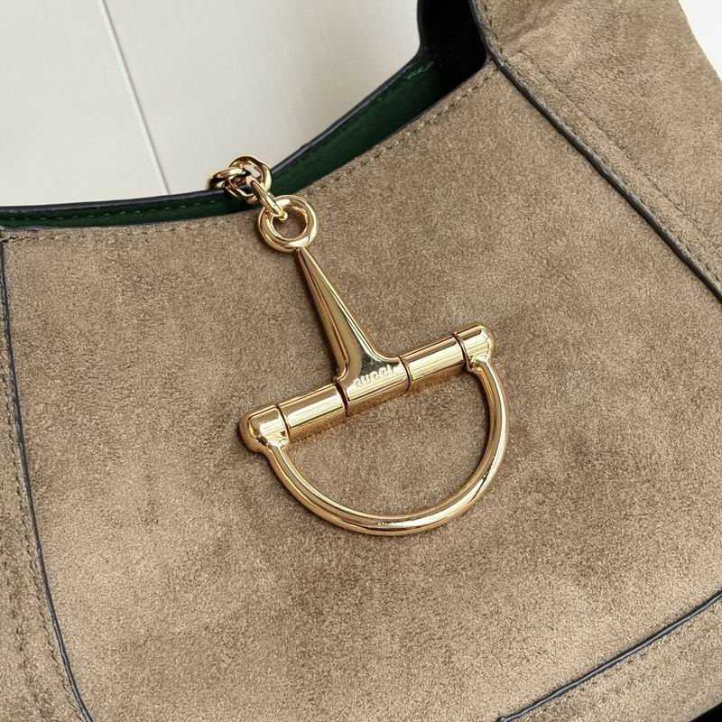 837467 27.5x21x16cm DF (22)