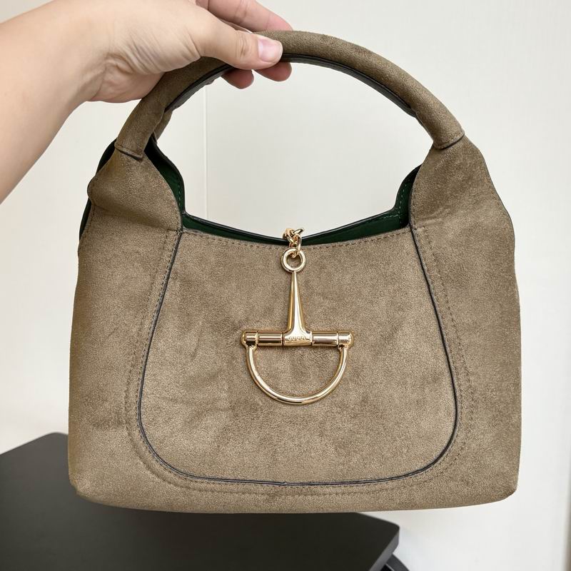 837467 27.5x21x16cm DF (27)