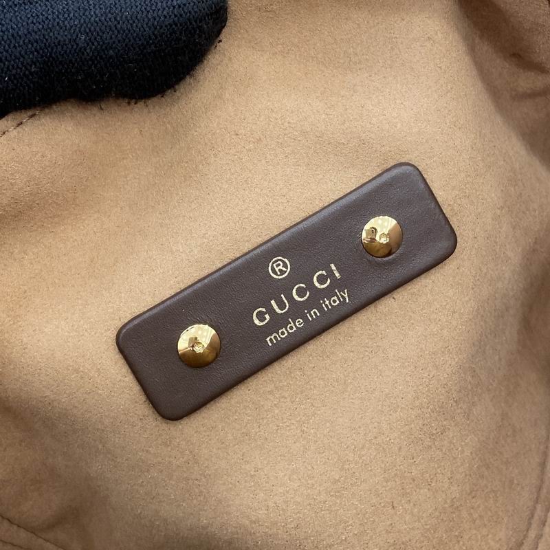 837467 27.5x21x16cm MP (1)