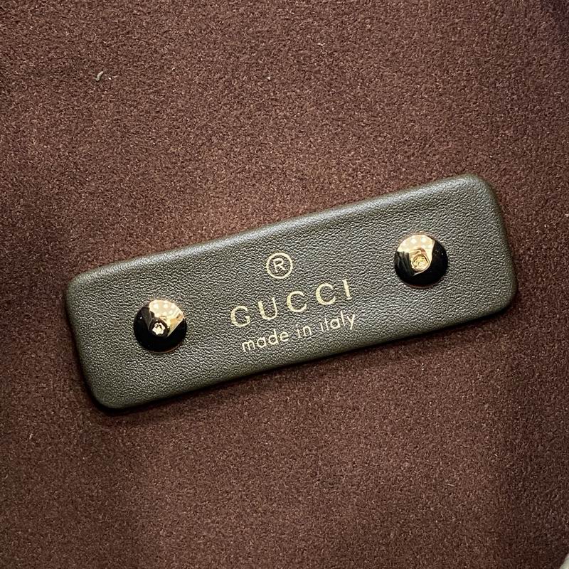 837467 27.5x21x16cm MP (1)