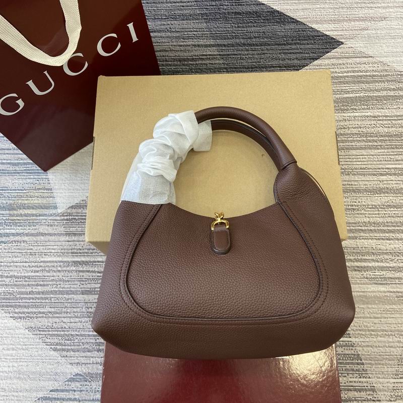 837467 27.5x21x16cm MP (10)