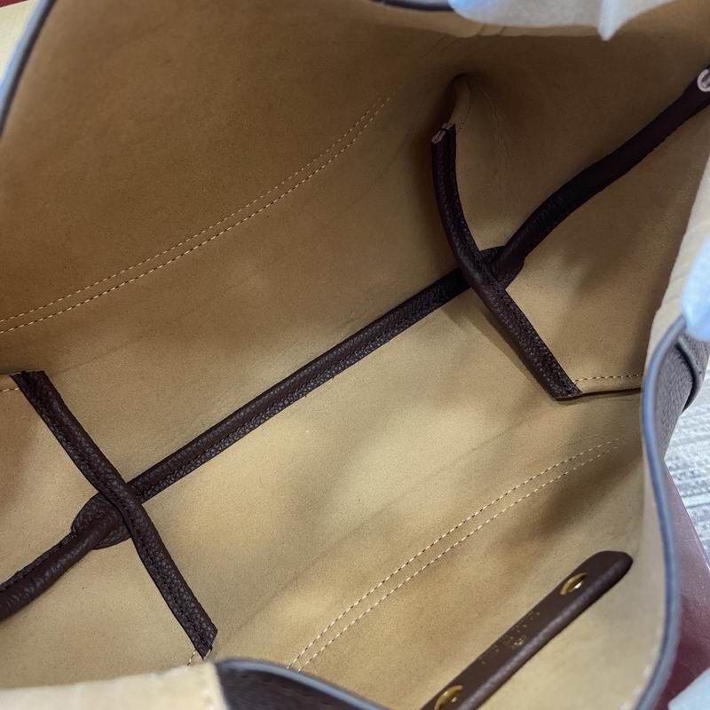 837467 27.5x21x16cm MP (3)