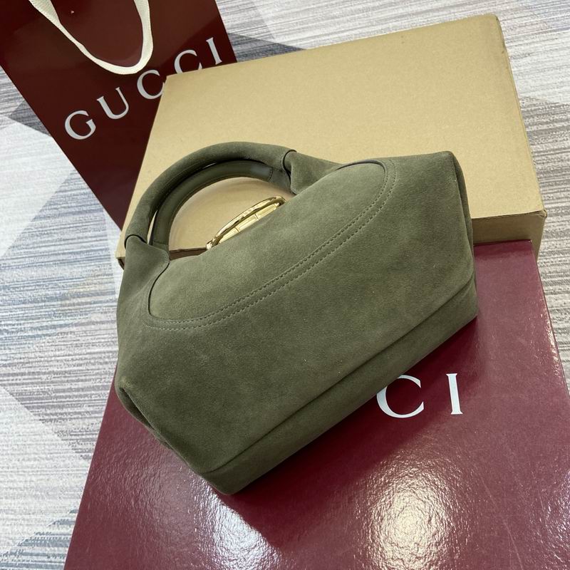 837467 27.5x21x16cm MP (3)