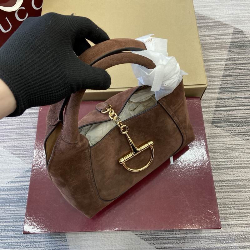 837467 27.5x21x16cm MP (8)