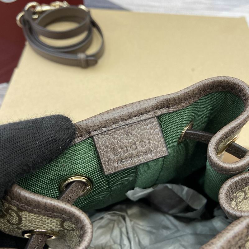 841313 22x21.5x13cm MP (8)