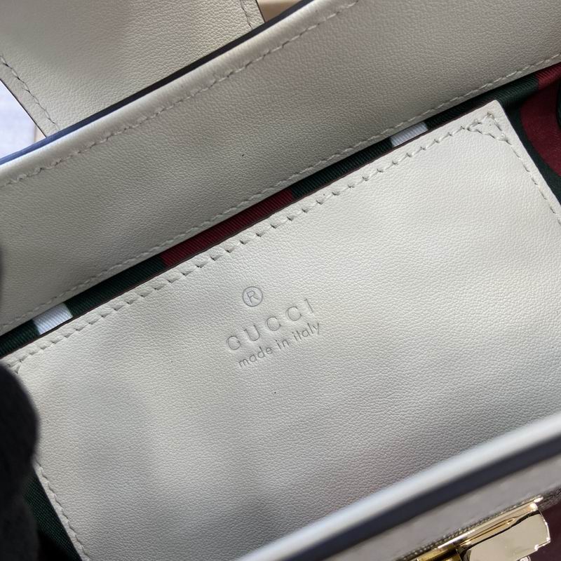 841653 20x13.5x8cm MP 3色 (11)