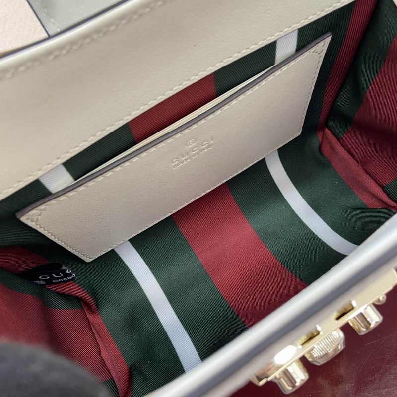 841653 20x13.5x8cm MP 3色 (9)