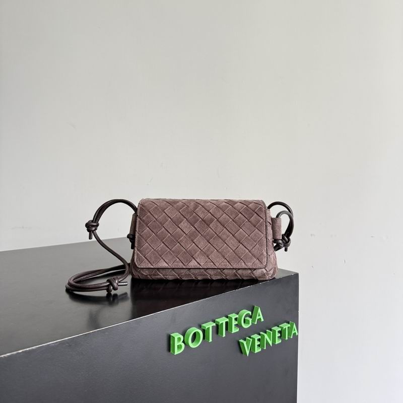 843893 21x11x9cm T (1)