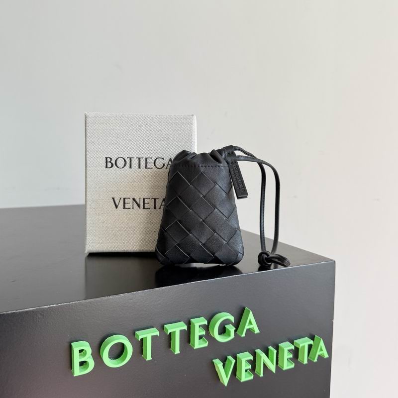 843903 8.5x11x1cm T (1)