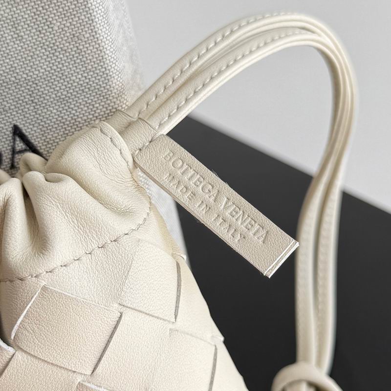 843903 8.5x11x1cm T (2)