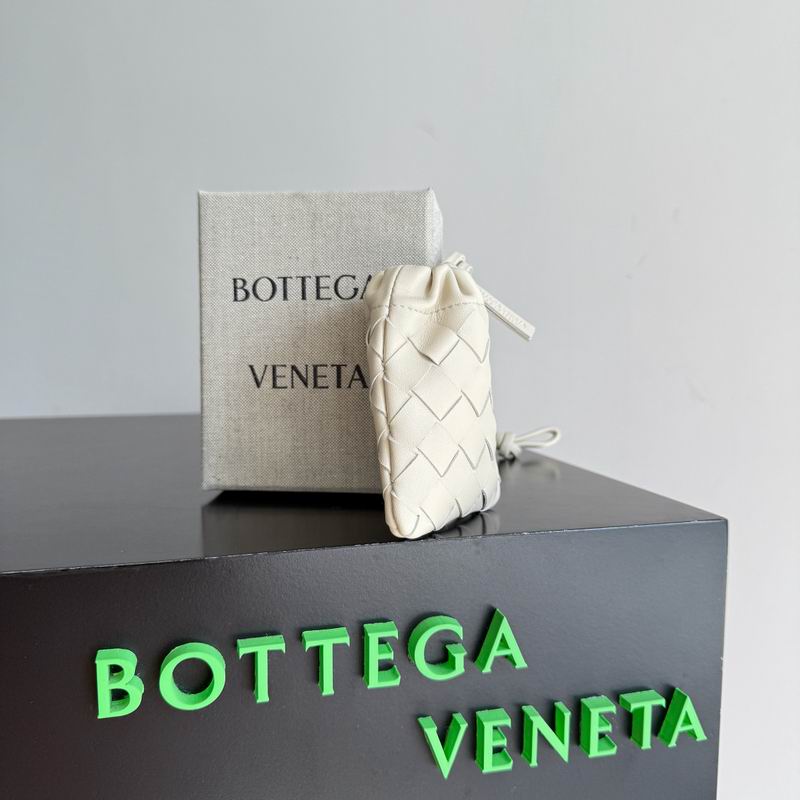 843903 8.5x11x1cm T (3)