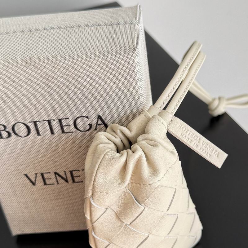 843903 8.5x11x1cm T (4)