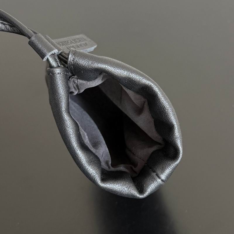 843903 8.5x11x1cm T (9)