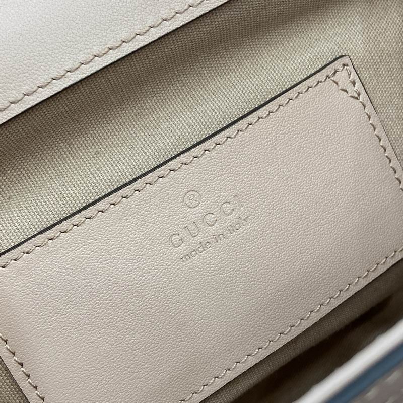 848884 20x13x8cm MP (10)