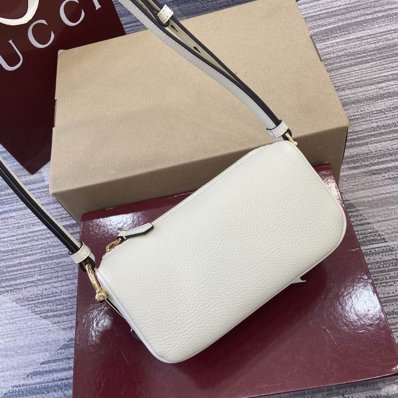 860784 19x19.5x9cm MP (39)