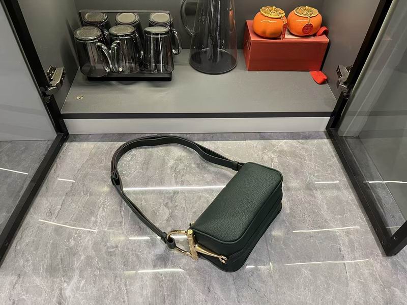 860784 19x9.5x9cm DF (16)