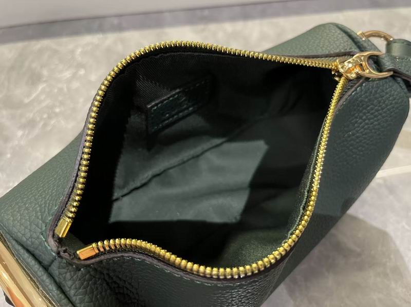 860784 19x9.5x9cm DF (18)