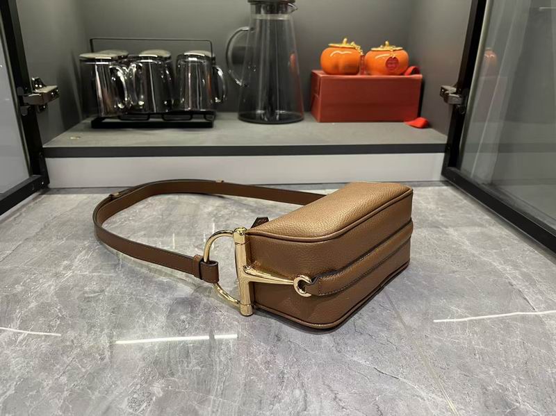 860784 19x9.5x9cm DF (32)