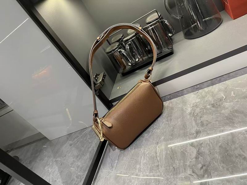 860784 19x9.5x9cm DF (34)