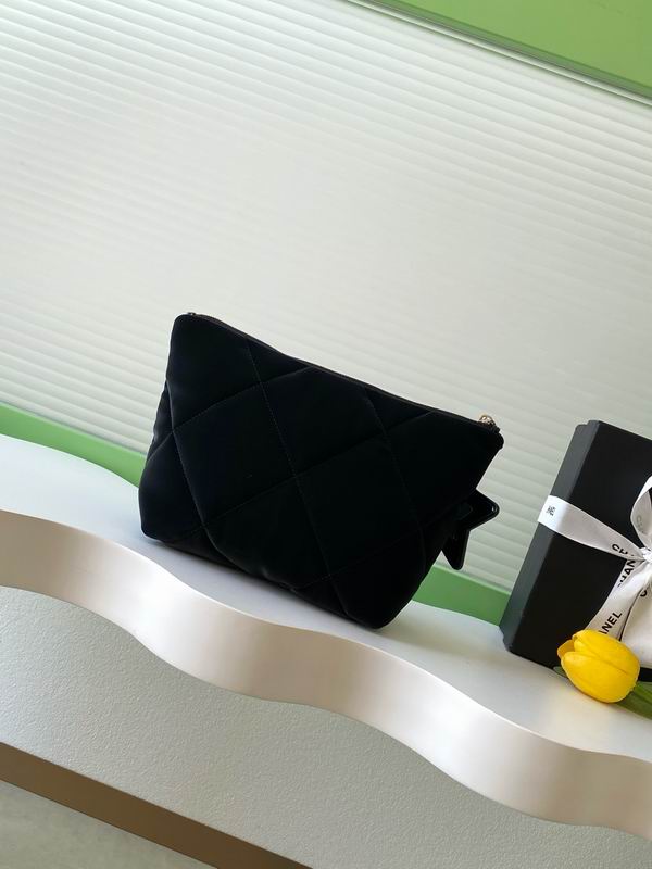 AP4847 15.6x26x9cm XZ (3)