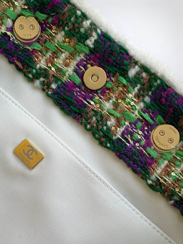 AS5689 27.5x39.5x16cm XZ (1)