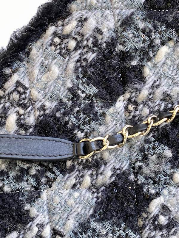 AS5689 27.5x39.5x16cm XZ (4)