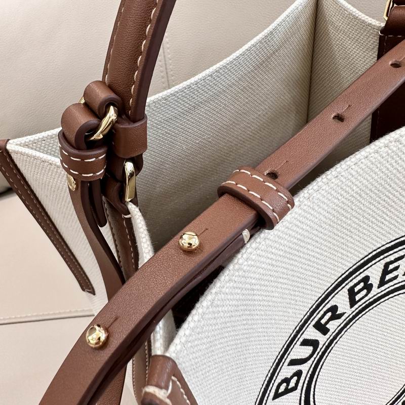 Burberry 21x16.5x25cm HQ (6)