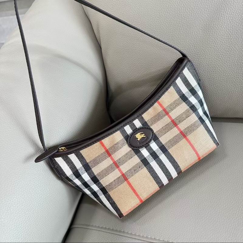 Burberry 25.5x12x16cm HQ (1)