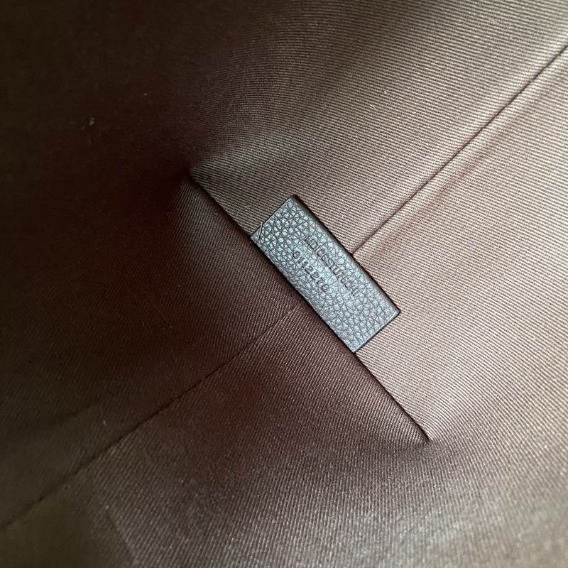 Burberry 25.5x12x16cm HQ (7)