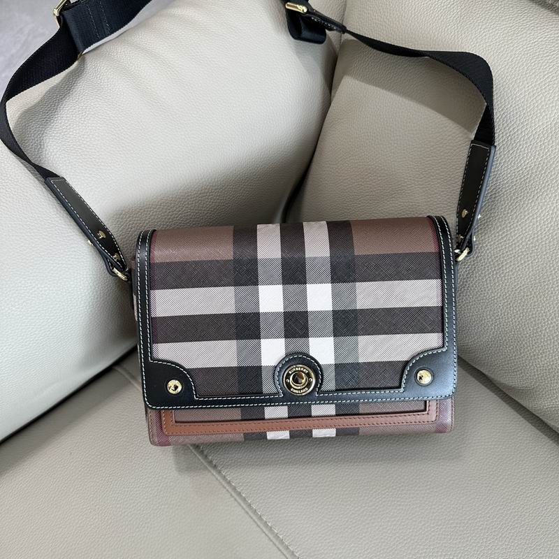 Burberry 25x8.5x18cm HQ (1)