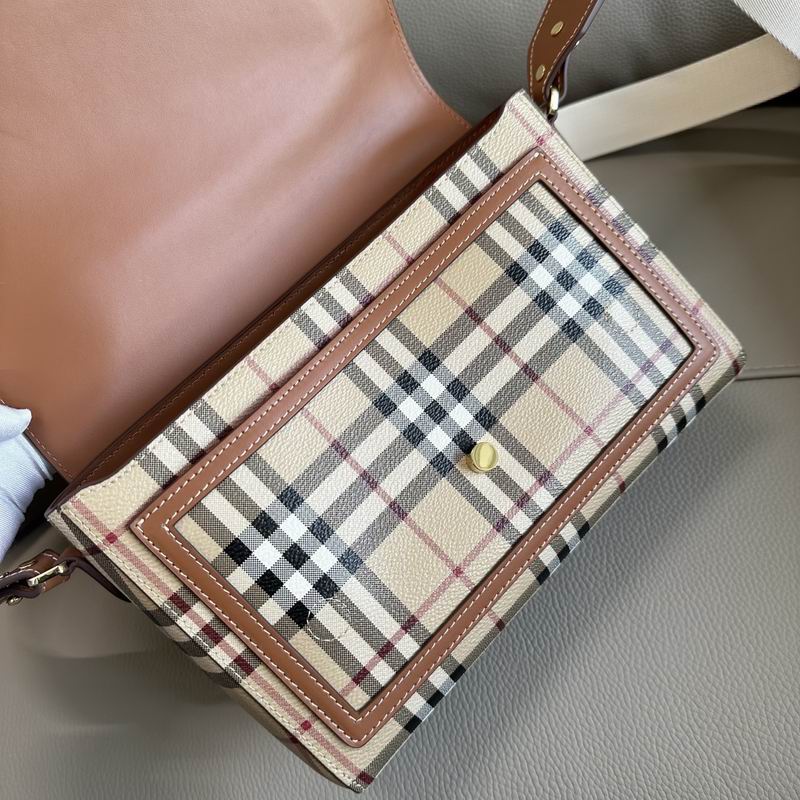Burberry 25x8.5x18cm HQ (3)