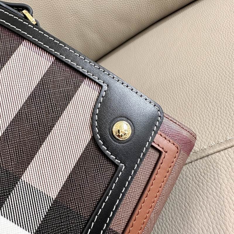 Burberry 25x8.5x18cm HQ (5)