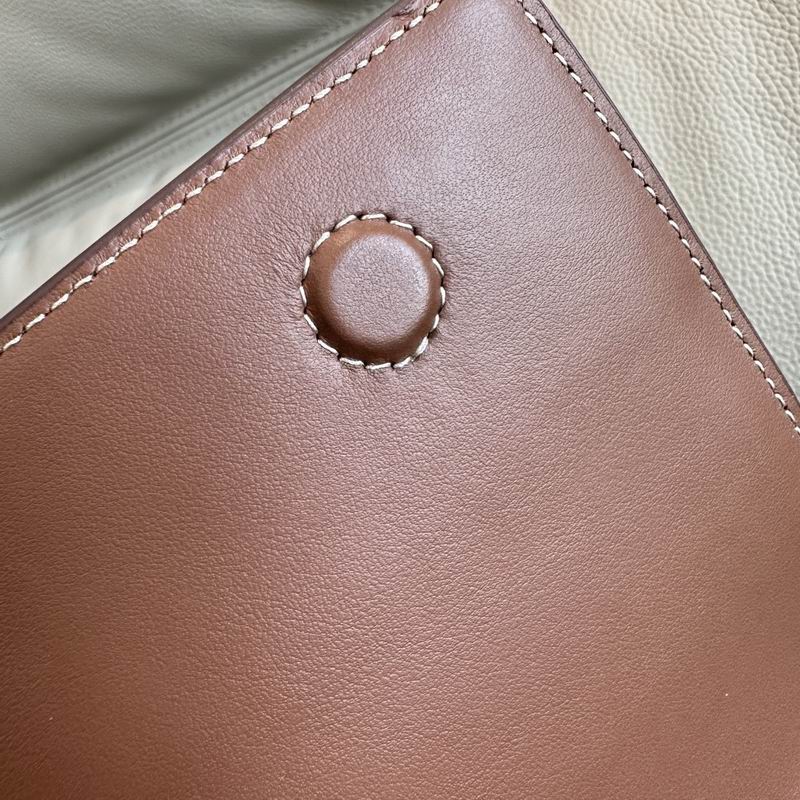 Burberry 25x8.5x18cm HQ (6)