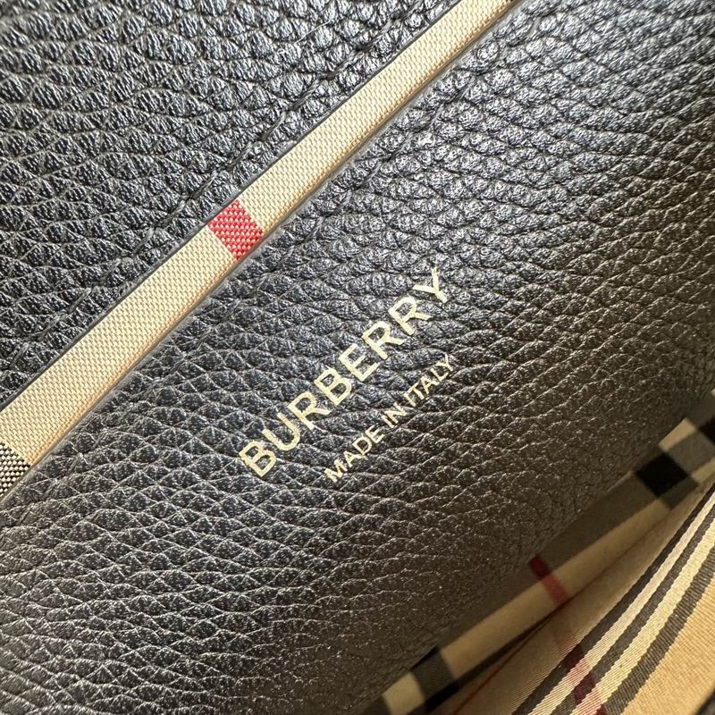 Burberry 25x8.5x18cm HQ (6)