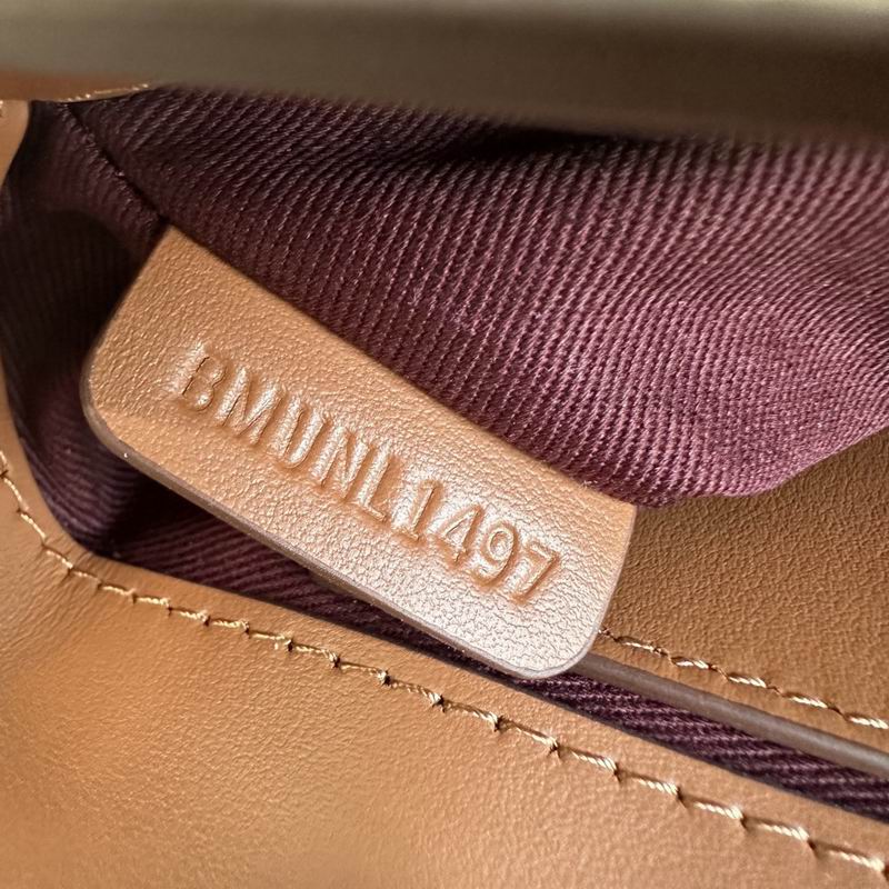 Burberry 25x8.5x18cm HQ (6)