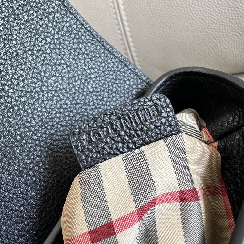 Burberry 25x8.5x18cm HQ (7)